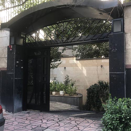 نصب درب برقی پارکینگ در تهران